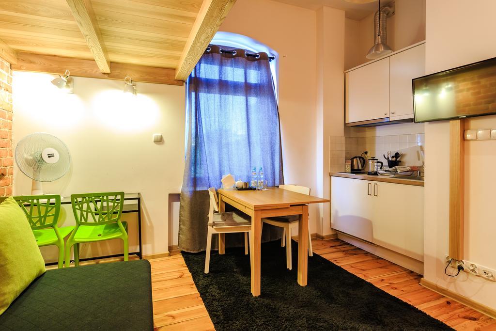St. Dorothys Hostel - Apartments Вроцлав Экстерьер фото
